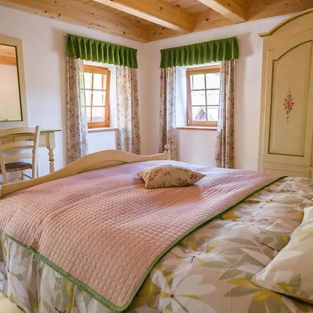 Alpine House With Jacuzzi And Stunning Views Grant