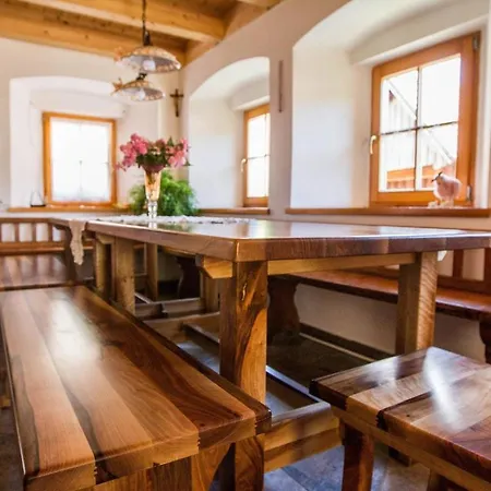 Alpine House With Jacuzzi And Stunning Views Casa de Férias Grant